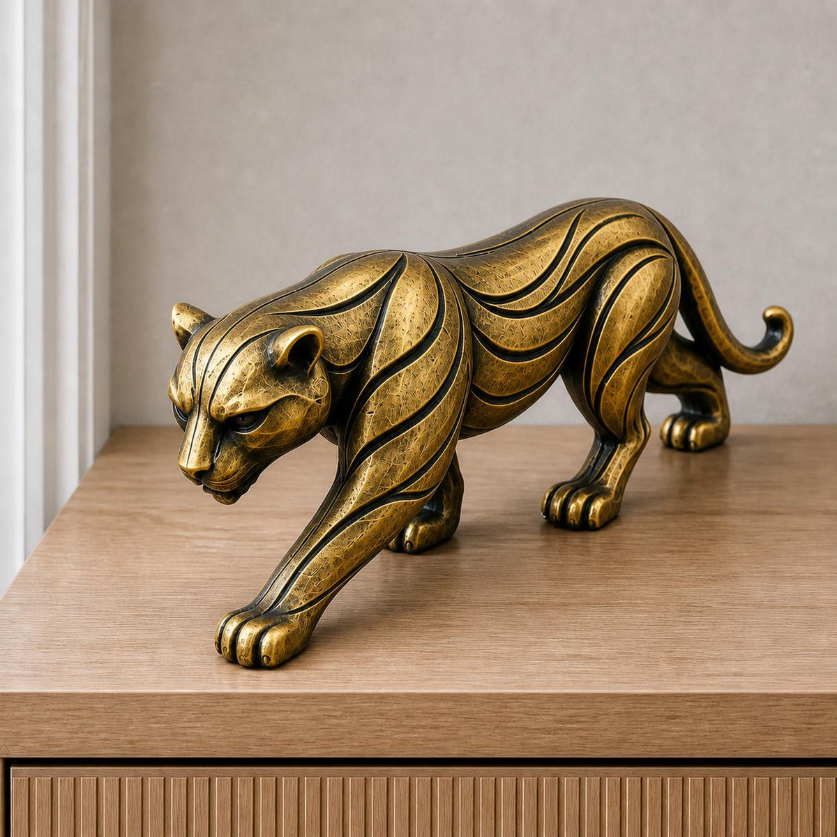 Schreitender Panther – moderne Raubkatzen-Skulptur | handbemalt | Made in Germany FehnFactory
