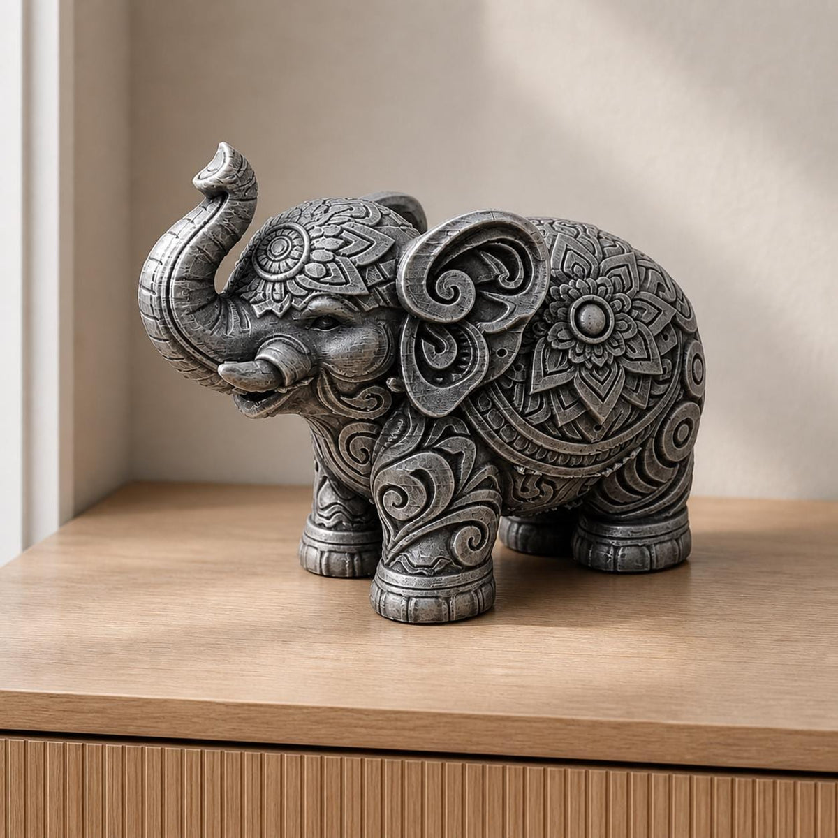 Ornament-Elefant – detailreiche Skulptur | handbemalt | Made in Germany FehnFactory