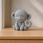 Sitzender Affe in Strickoptik | Tierfigur handbemalt oder gedruckt | Made in Germany FehnFactory