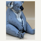 Sitzender Koala – realistische Koala-Skulptur | Australien-Deko | Made in Germany FehnFactory