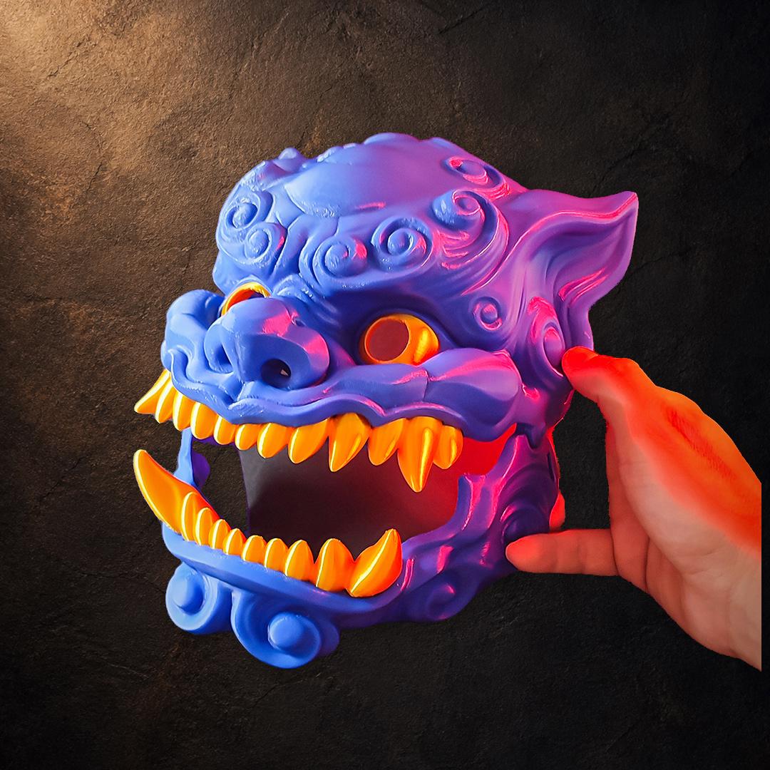 Foo Dog Maske – beweglicher Kiefer | Blau–Gold | Pipe Cox | Made in Germany FehnFactory