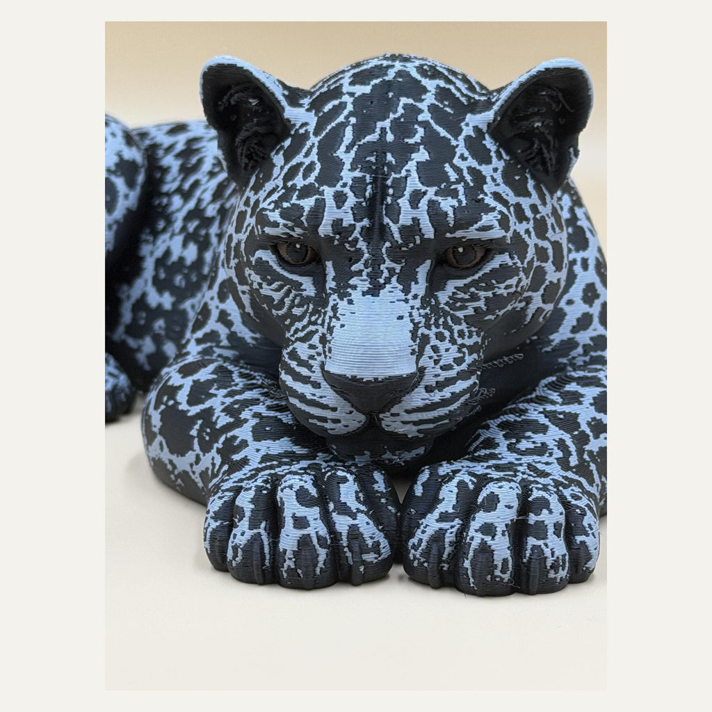 Schwarzer Jaguar – ruhende Großkatzen-Skulptur | Made in Germany FehnFactory